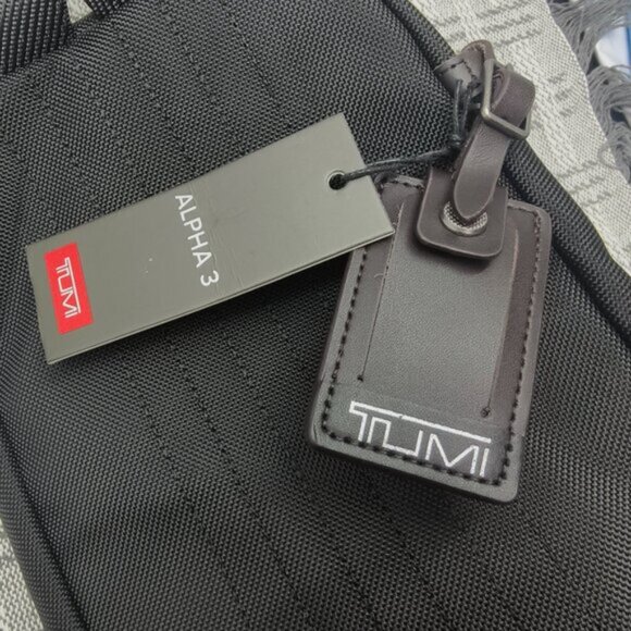 NWT Tumi Alpha Bravo Anti-Theft Chest Sling Bag | Tactical Black Crossbody - Picture 6 of 7